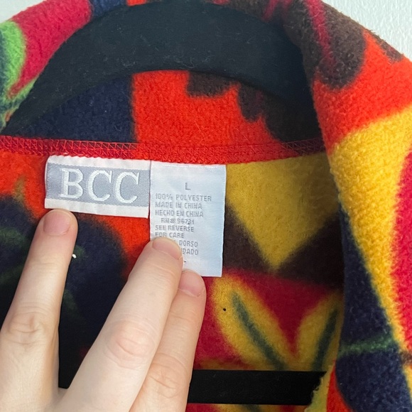 Leaf Pattern Fleece Button Down - Picture 4 of 6